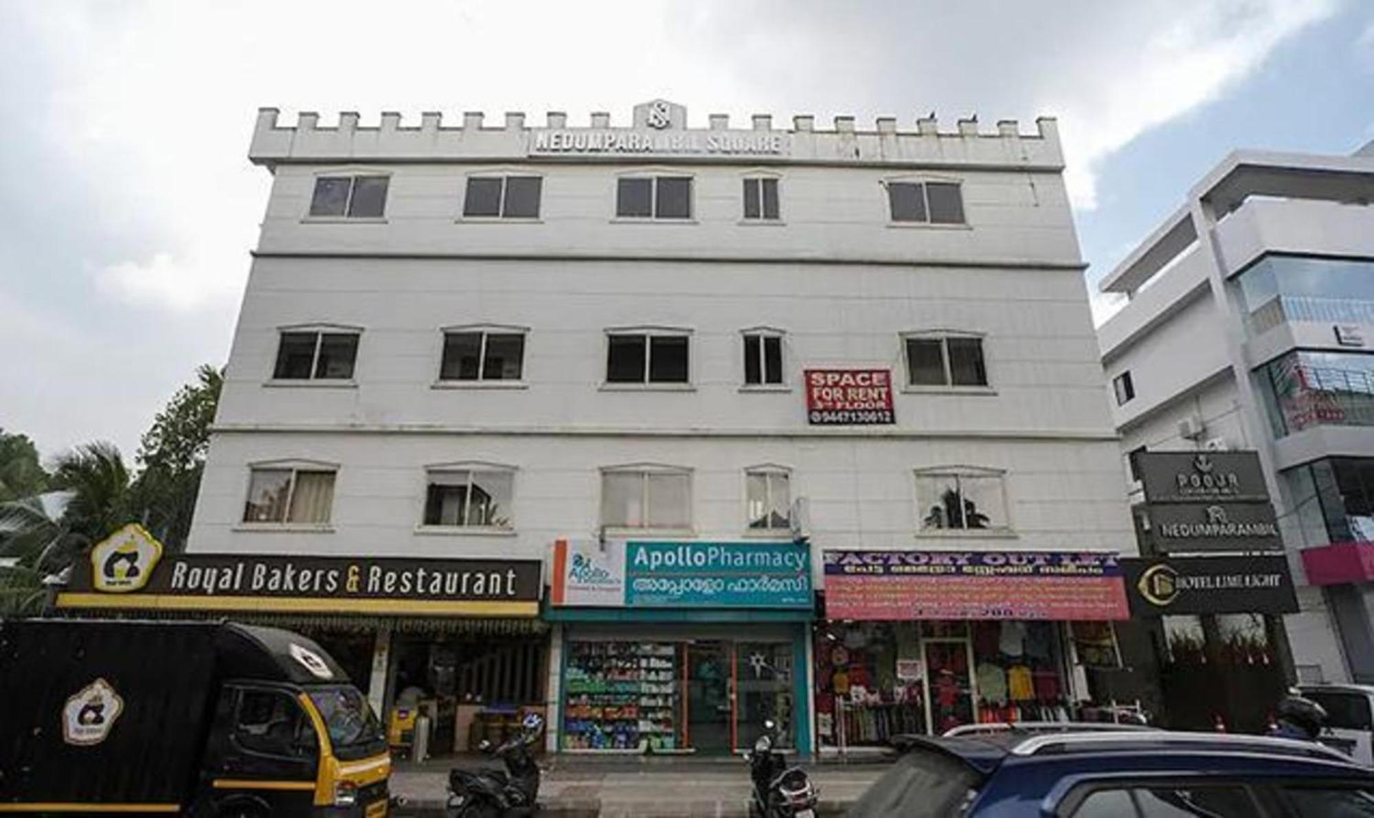 Fabhotel Lime Light Kochi 외부 사진